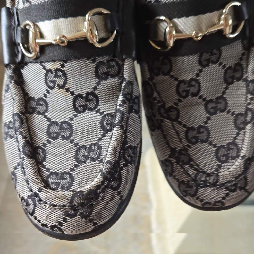 Gucci Gray and Black Monogram Loafers - Picture 7 of 17